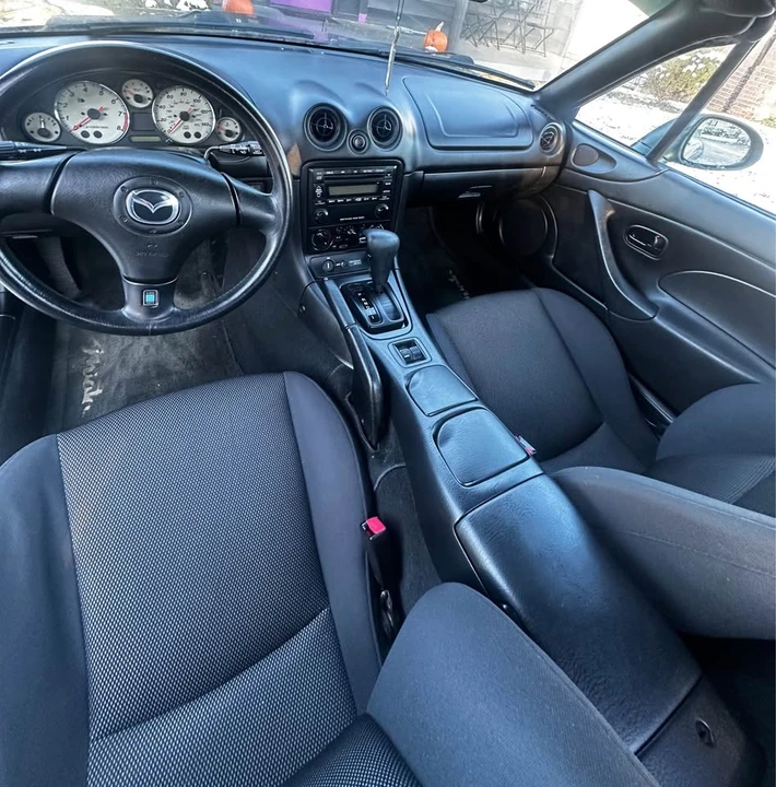 2002 Mazda NB MX-5 Miata - Image 4 of 6