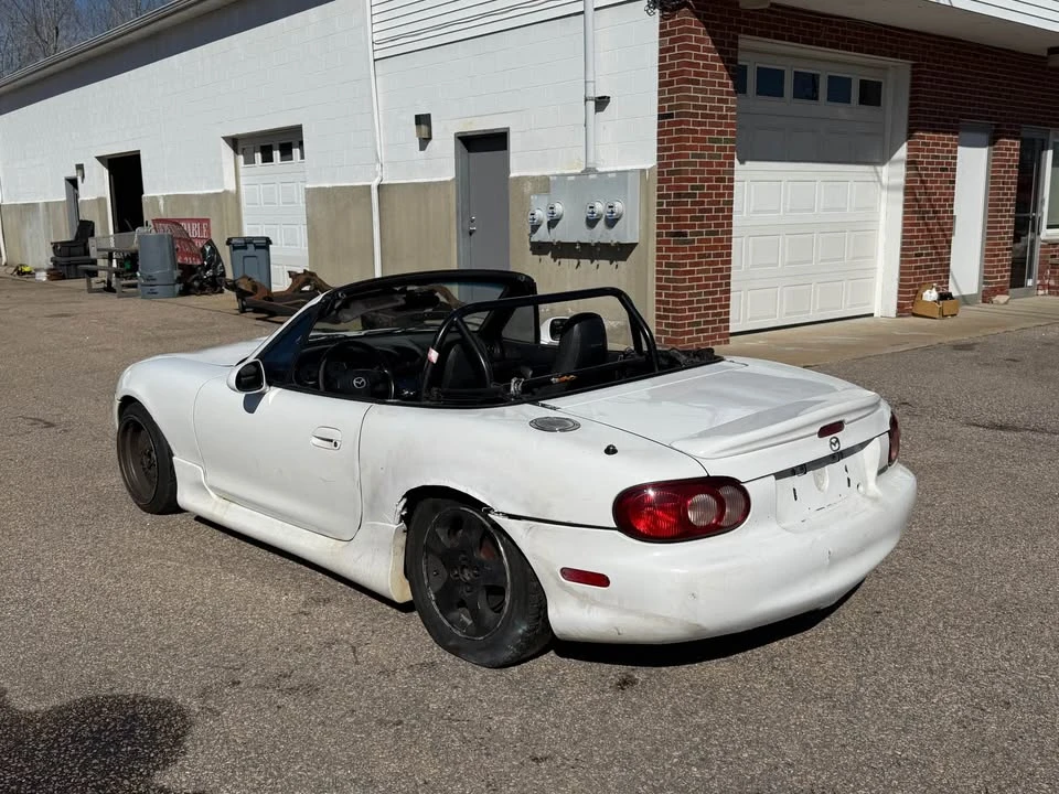 2002 Mazda NB MX-5 Miata - Image 12 of 16