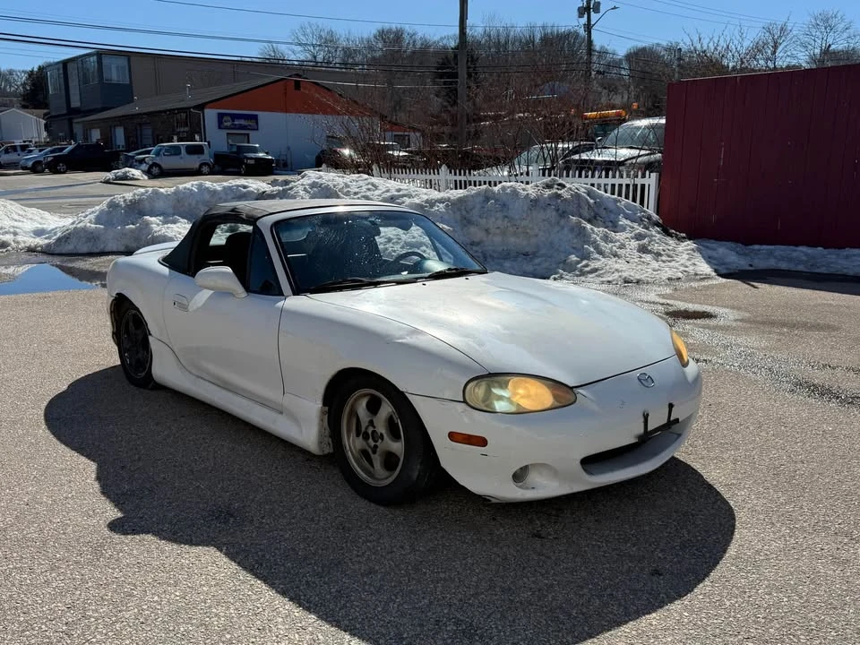 2002 Mazda NB MX-5 Miata - Image 10 of 16