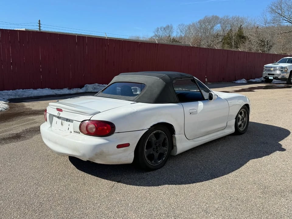 2002 Mazda NB MX-5 Miata - Image 14 of 16