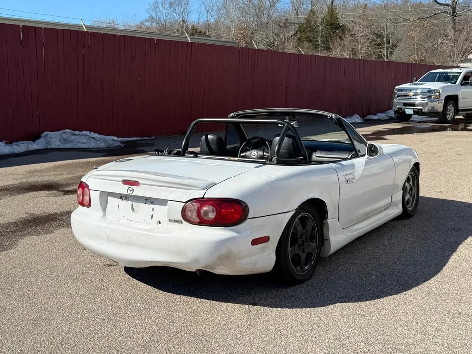 2002 Mazda NB MX-5 Miata - Image 6 of 16