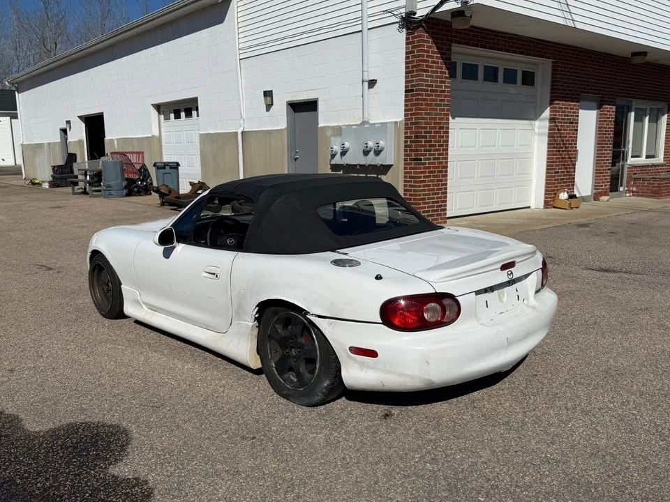 2002 Mazda NB MX-5 Miata - Image 15 of 16