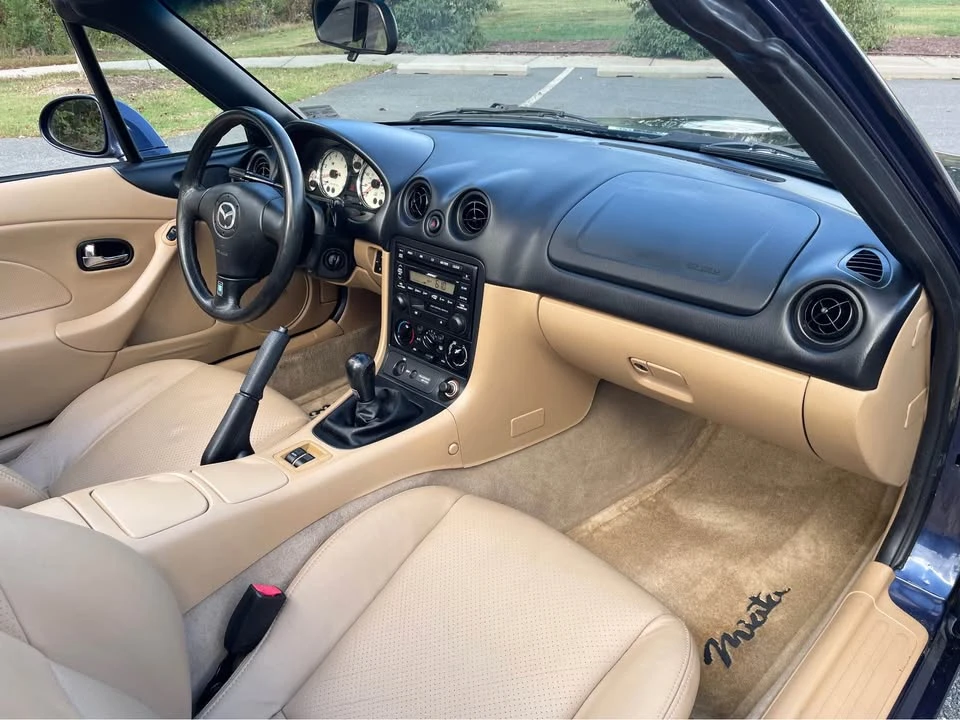 2002 Mazda NB MX-5 Miata - Image 17 of 20
