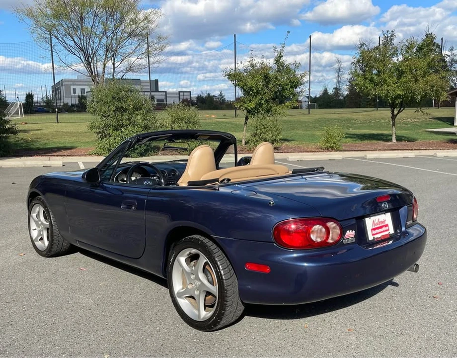 2002 Mazda NB MX-5 Miata - Image 4 of 20