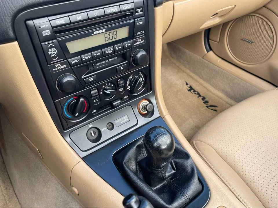 2002 Mazda NB MX-5 Miata - Image 16 of 20