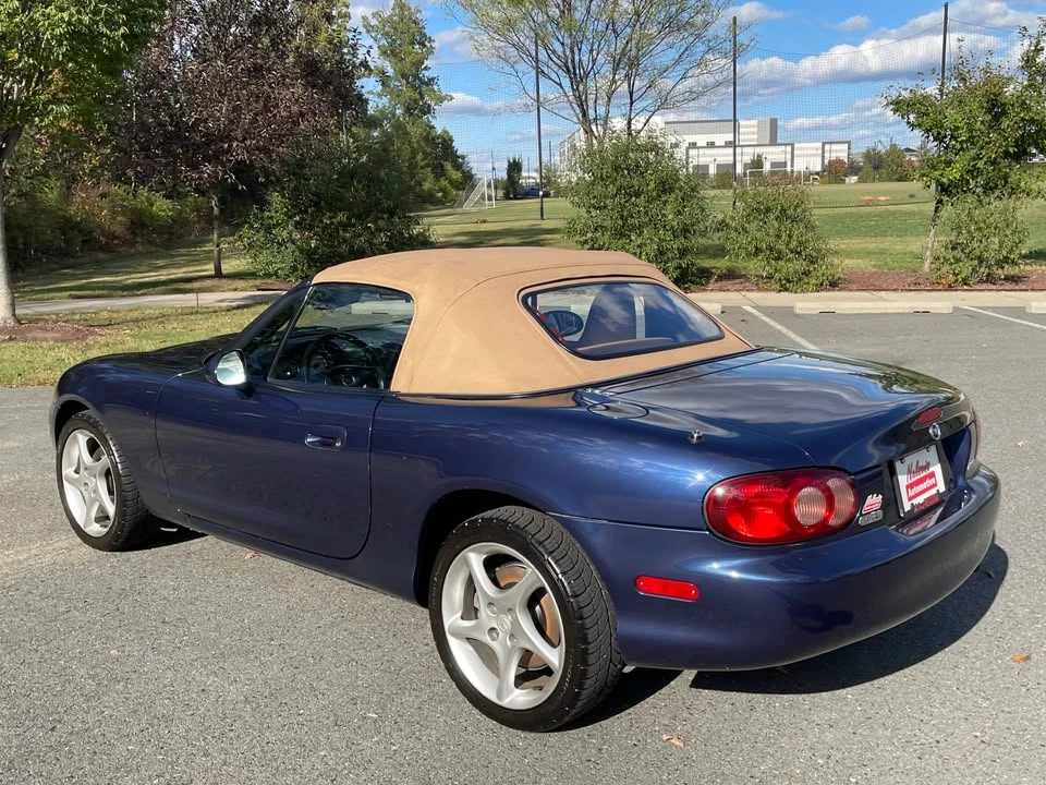 2002 Mazda NB MX-5 Miata - Image 10 of 20