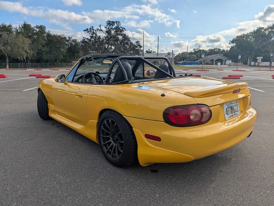 2002 Mazda NB MX-5 Miata - Image 7 of 11