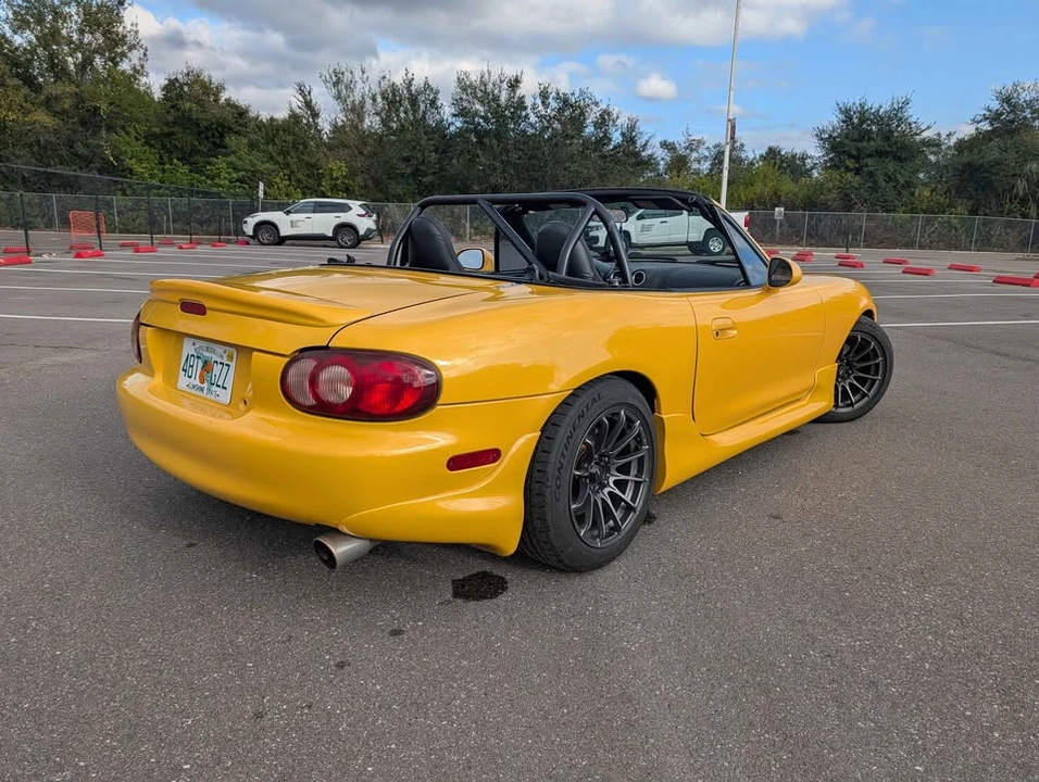 2002 Mazda NB MX-5 Miata - Image 5 of 11