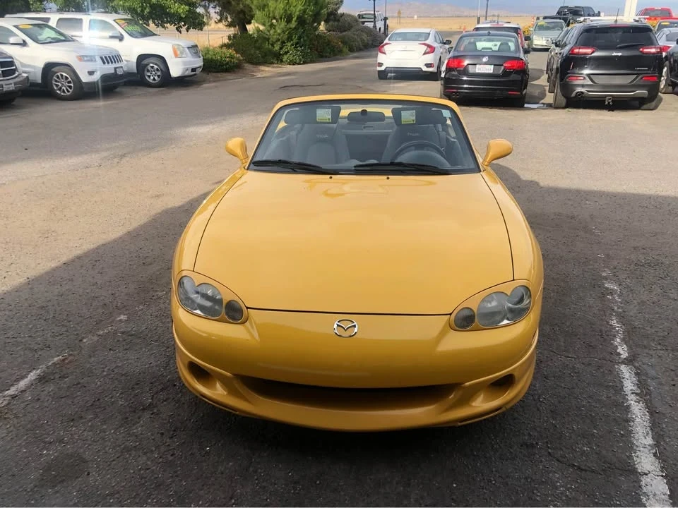 2002 Mazda NB MX-5 Miata - Image 2 of 15