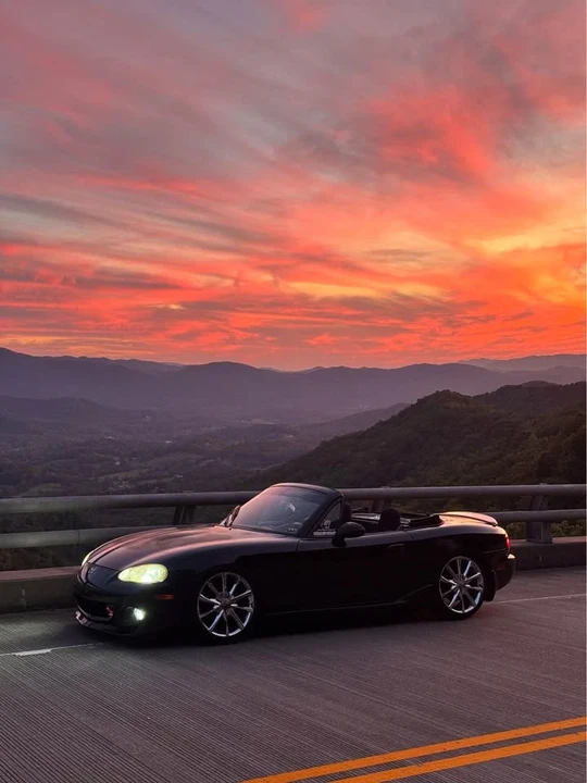 2002 Mazda NB MX-5 Miata - Image 2 of 8