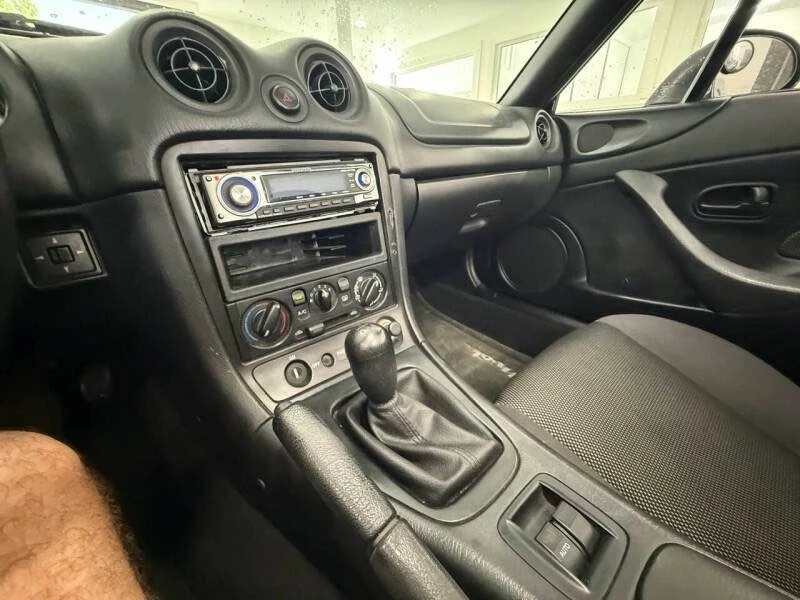 2002 Mazda NB MX-5 Miata - Image 17 of 20