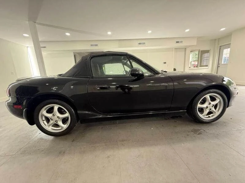 2002 Mazda NB MX-5 Miata - Image 5 of 20