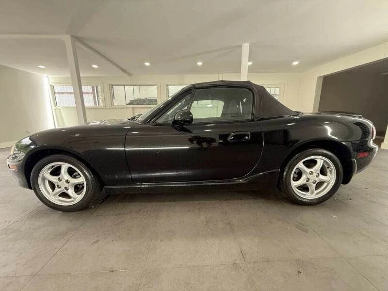 2002 Mazda NB MX-5 Miata - Image 2 of 20
