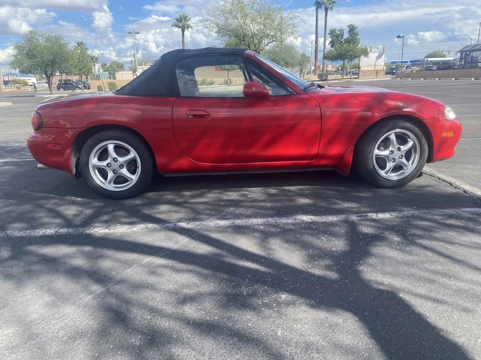 2002 Mazda NB MX-5 Miata - Image 3 of 11