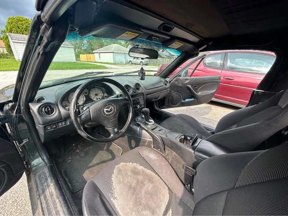 2002 Mazda NB MX-5 Miata - Image 9 of 18