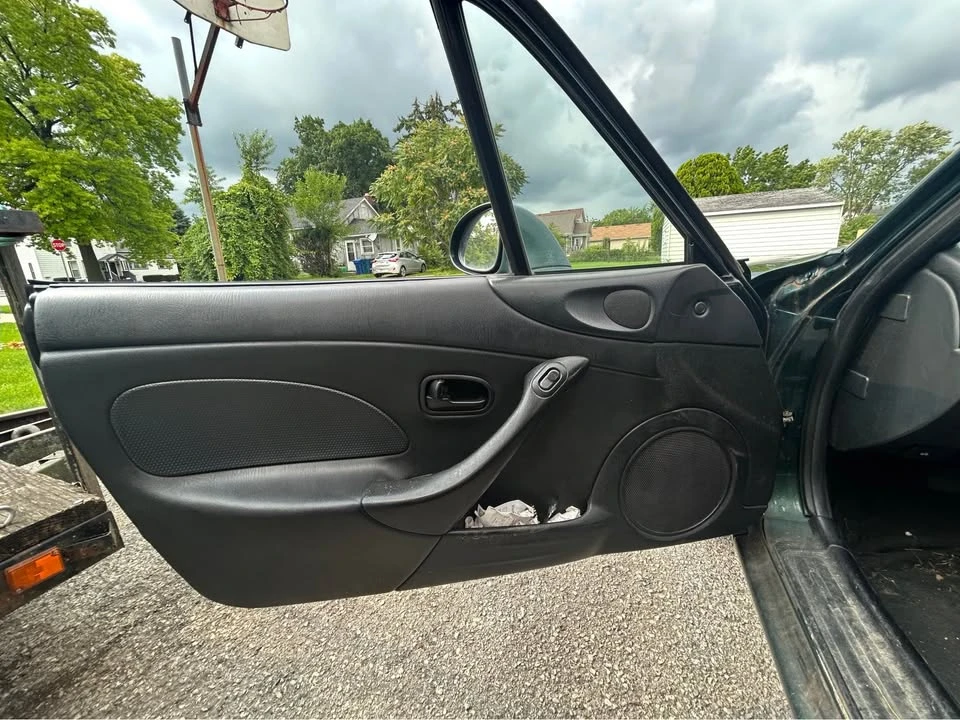 2002 Mazda NB MX-5 Miata - Image 10 of 18
