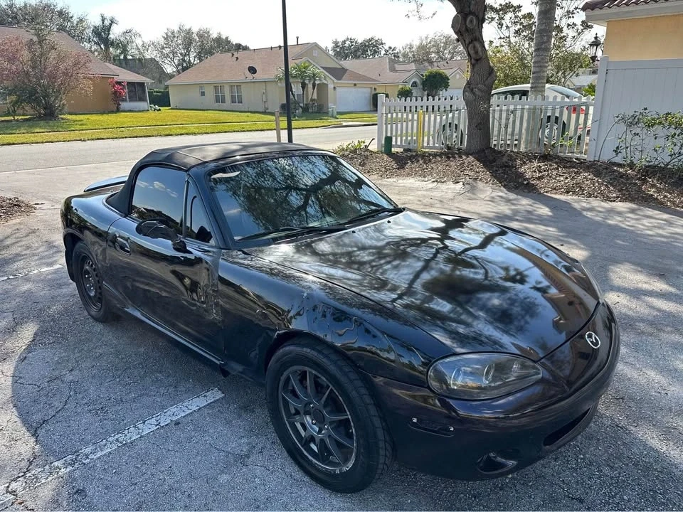 2002 Mazda NB MX-5 Miata - Image 6 of 10