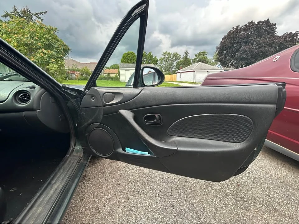 2002 Mazda NB MX-5 Miata - Image 11 of 18