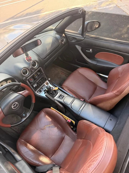 2002 Mazda NB MX-5 Miata - Image 6 of 8