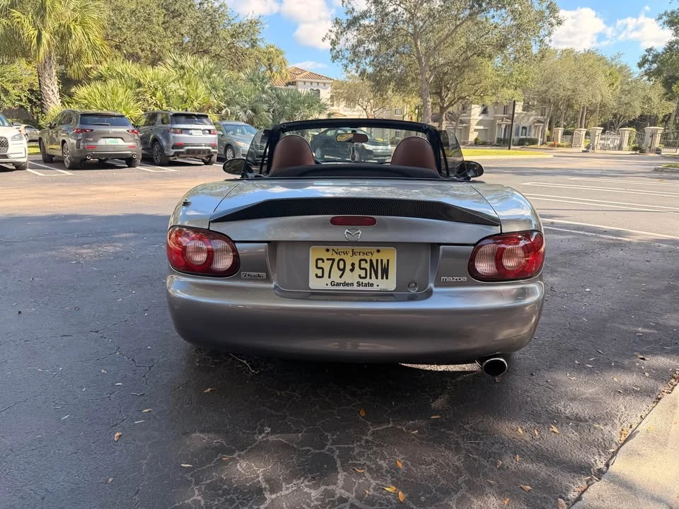 2002 Mazda NB MX-5 Miata - Image 5 of 8