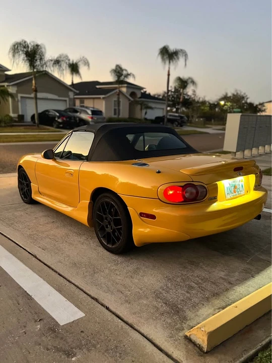 2002 Mazda NB MX-5 Miata - Image 2 of 8