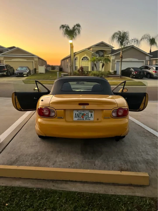 2002 Mazda NB MX-5 Miata - Image 6 of 8