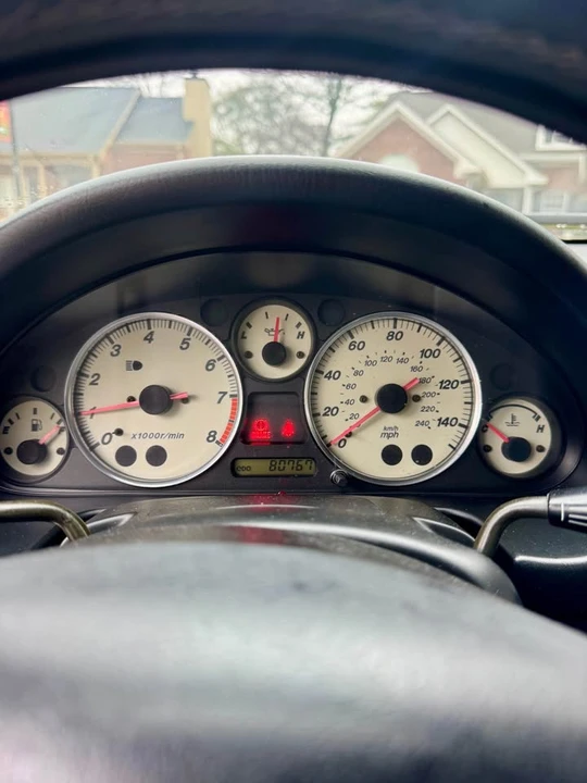 2002 Mazda NB MX-5 Miata - Image 9 of 11
