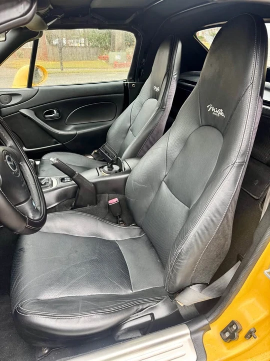2002 Mazda NB MX-5 Miata - Image 6 of 11