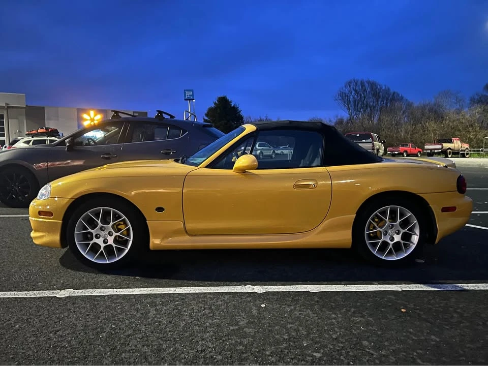 2002 Mazda NB MX-5 Miata - Image 4 of 14