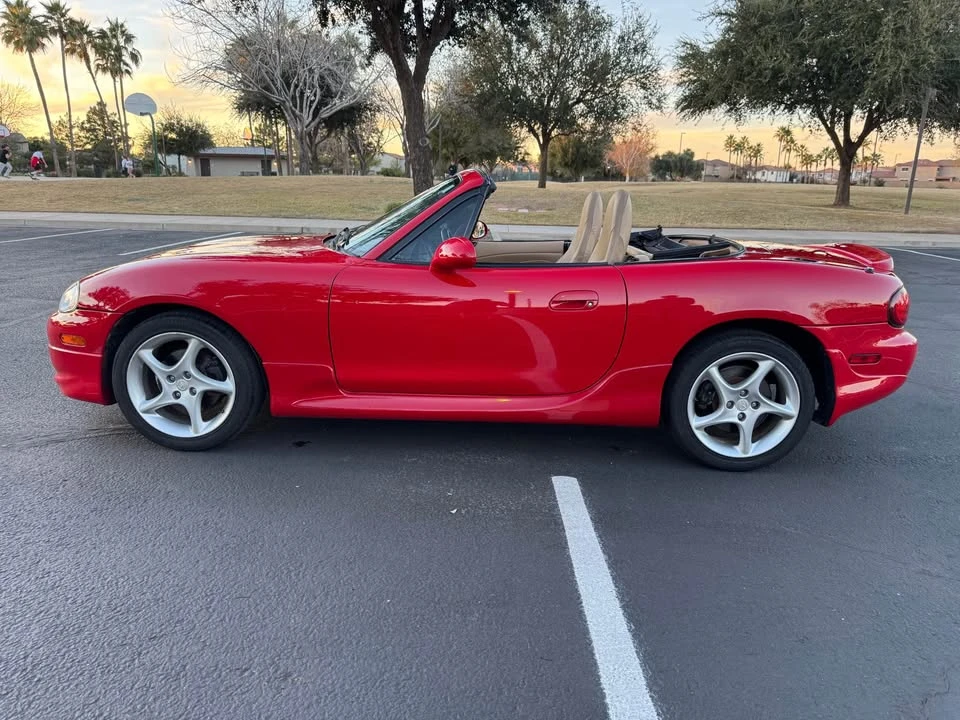 2002 Mazda NB MX-5 Miata - Image 2 of 15