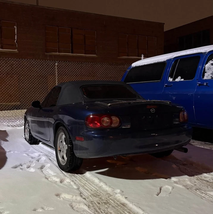 2002 Mazda NB MX-5 Miata - Image 4 of 6