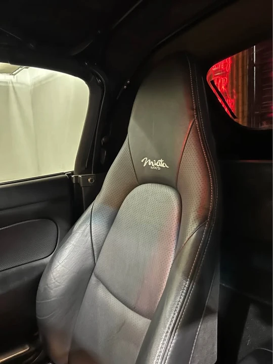 2002 Mazda NB MX-5 Miata - Image 14 of 18