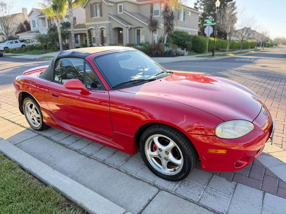 2002 Mazda NB MX-5 Miata - Image 3 of 13