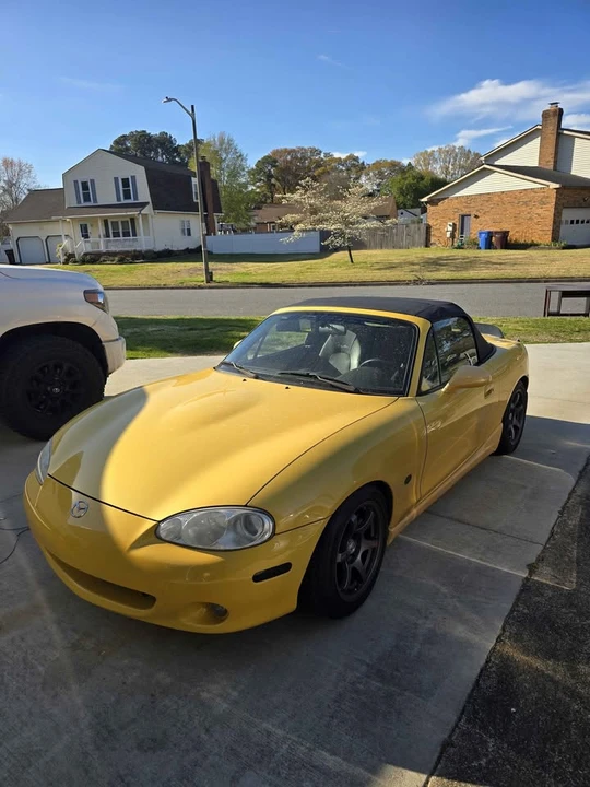 2002 Mazda NB MX-5 Miata - Image 2 of 10