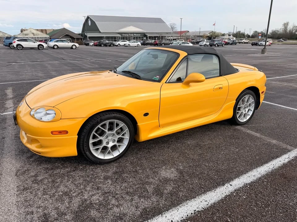 2002 Mazda NB MX-5 Miata - Image 3 of 13
