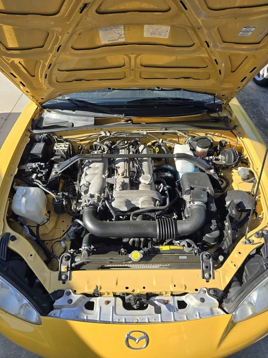 2002 Mazda NB MX-5 Miata - Image 6 of 10