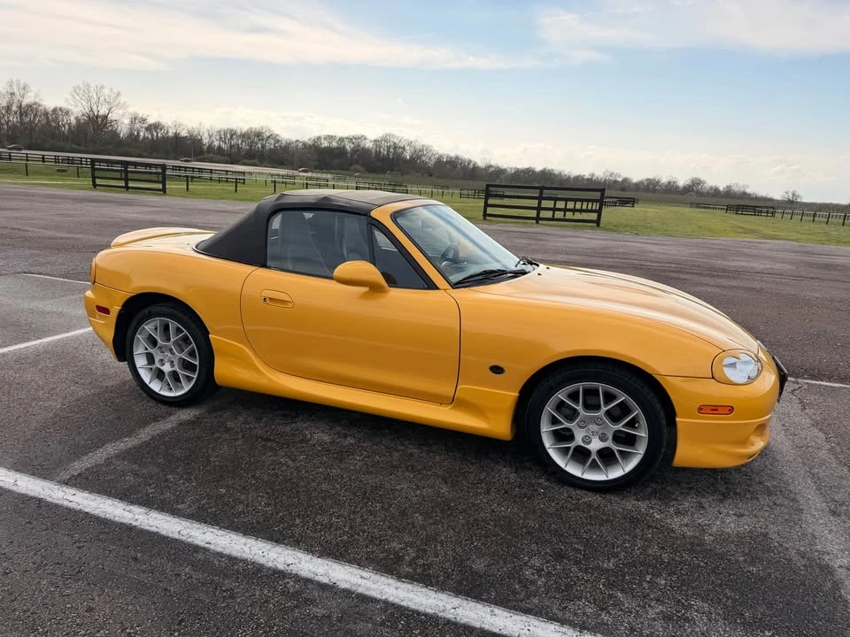 2002 Mazda NB MX-5 Miata - Image 4 of 13