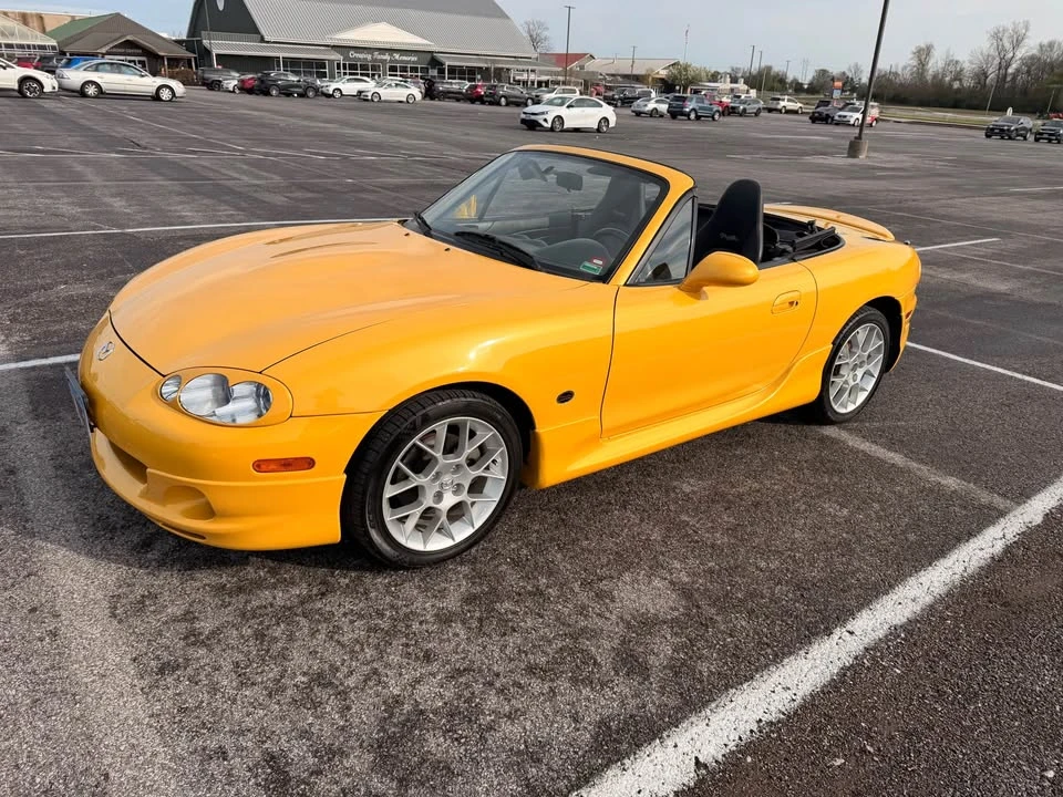 2002 Mazda NB MX-5 Miata - Image 2 of 13