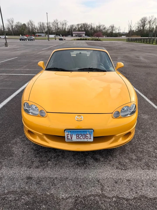 2002 Mazda NB MX-5 Miata - Image 9 of 13