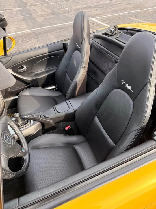 2002 Mazda NB MX-5 Miata - Image 11 of 13