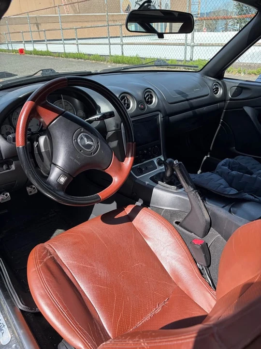 2002 Mazda NB MX-5 Miata - Image 5 of 17