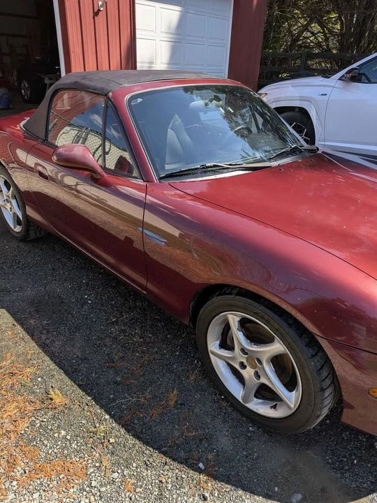 2002 Mazda NB MX-5 Miata - Image 2 of 13