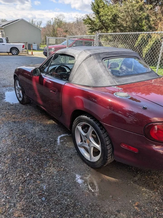 2002 Mazda NB MX-5 Miata - Image 4 of 13