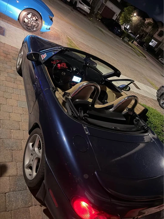 2002 Mazda NB MX-5 Miata - Image 3 of 8