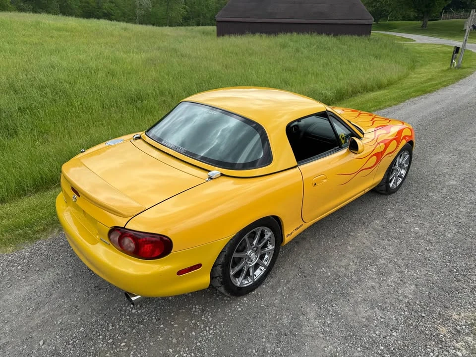 2002 Mazda NB MX-5 Miata - Image 9 of 20