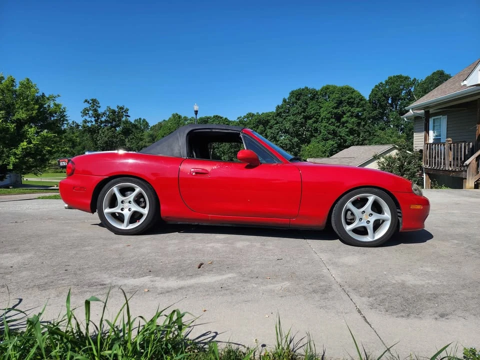 2002 Mazda NB MX-5 Miata - Image 5 of 16