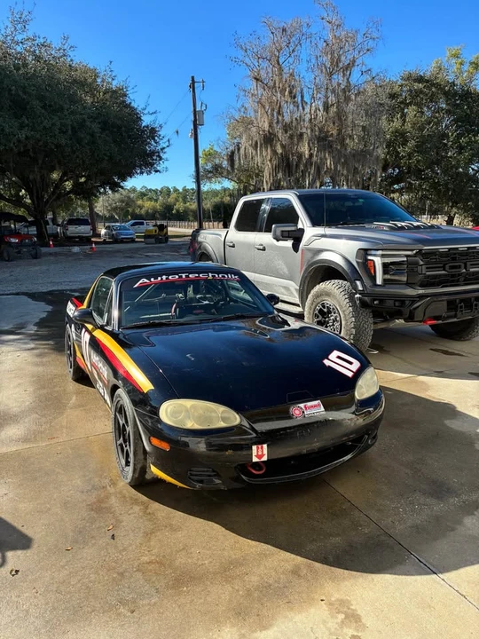 2002 Mazda NB MX-5 Miata - Image 4 of 10