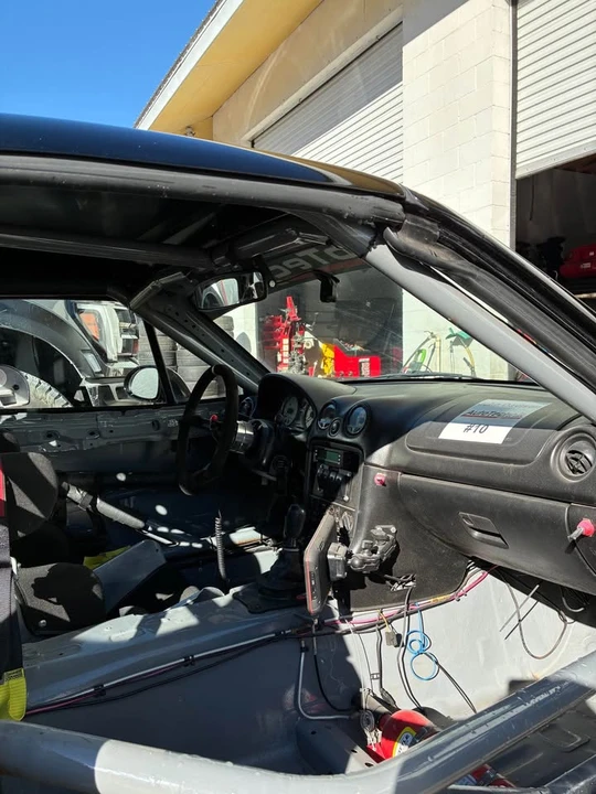 2002 Mazda NB MX-5 Miata - Image 6 of 10