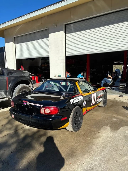 2002 Mazda NB MX-5 Miata - Image 3 of 10