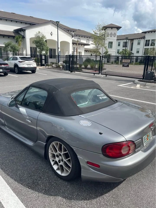 2002 Mazda NB MX-5 Miata - Image 5 of 13